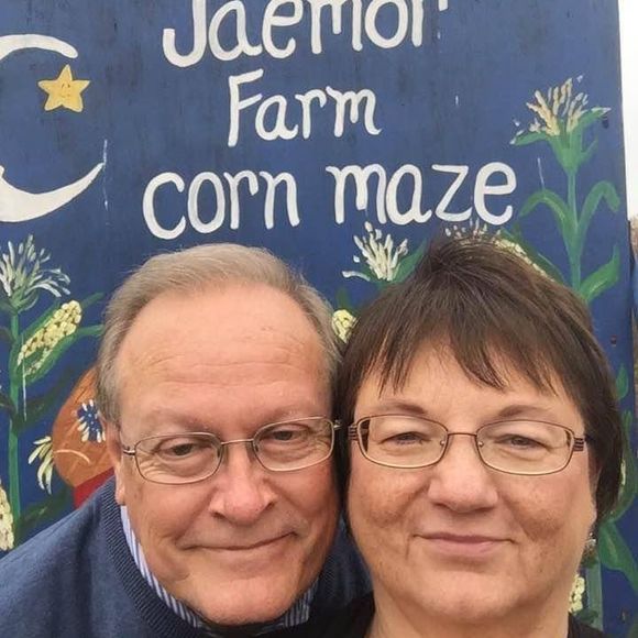 Meet your Posher, Janet - Picture 1 of 1
